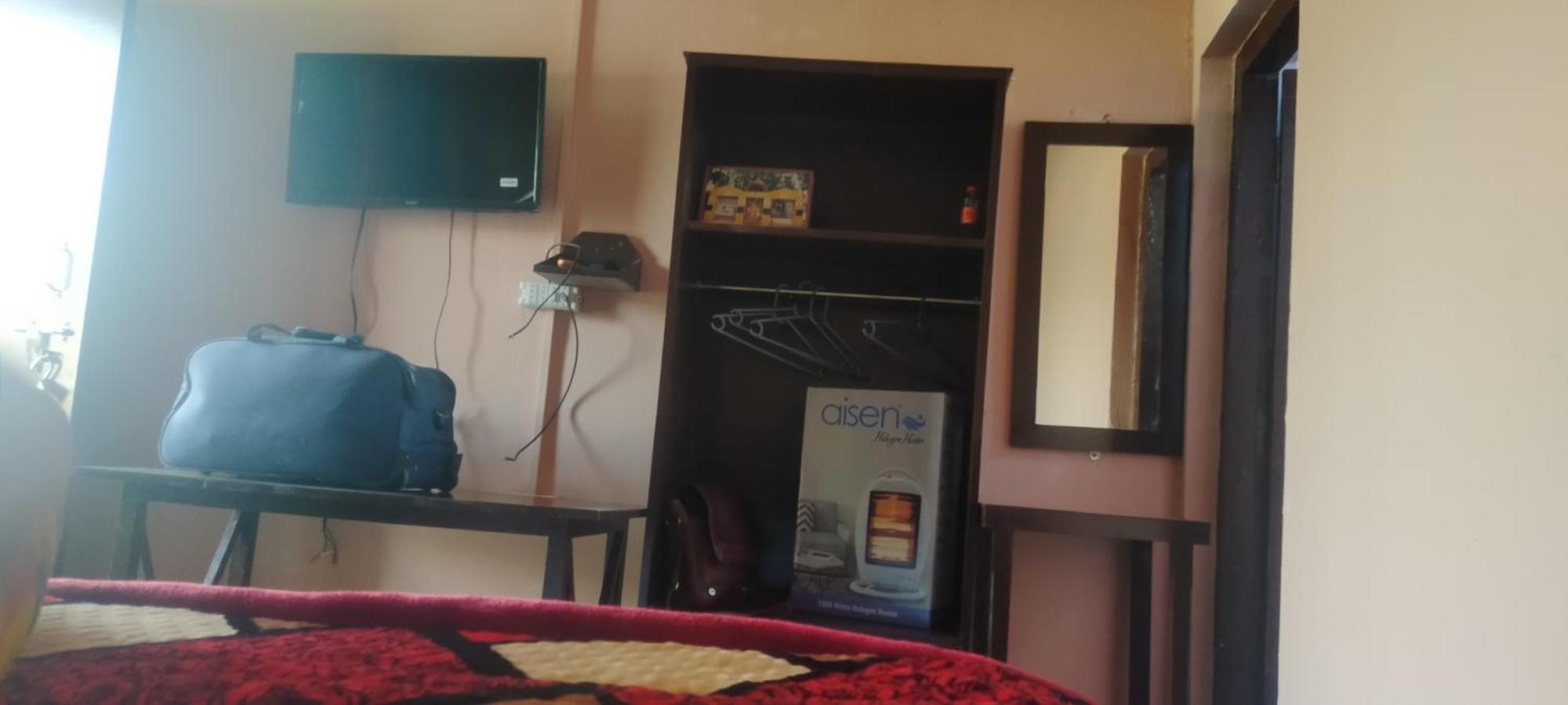 Shanti Home Stay Chaukori Esterno foto